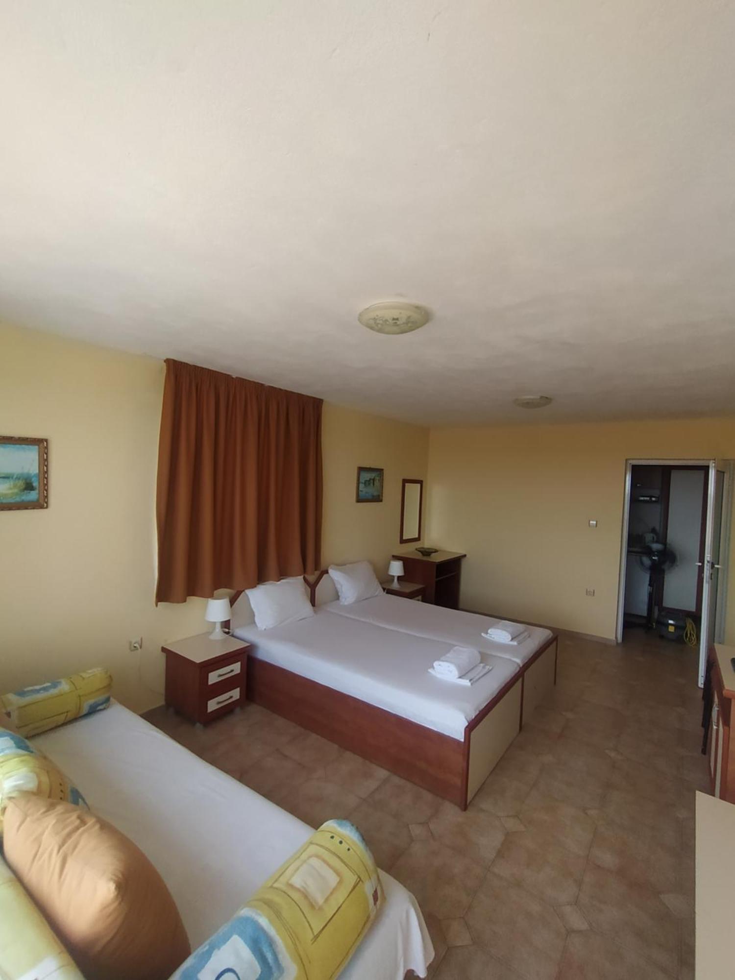 Guest House Polikseni Sozopol Ruang foto